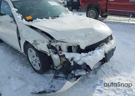 2008 Chevrolet Impala Lt z USA, uszkodzony, nr VIN 2G1WC583X81226178
